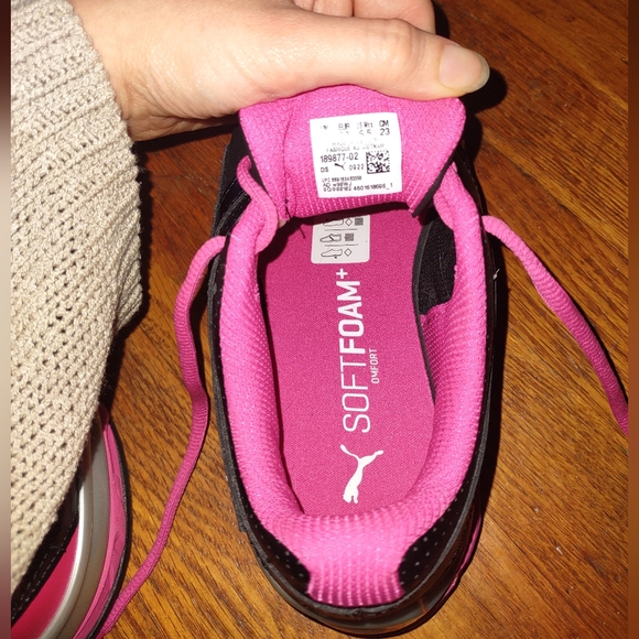 Puma Women's Black and Pink Sneakers - Picture 6 of 8